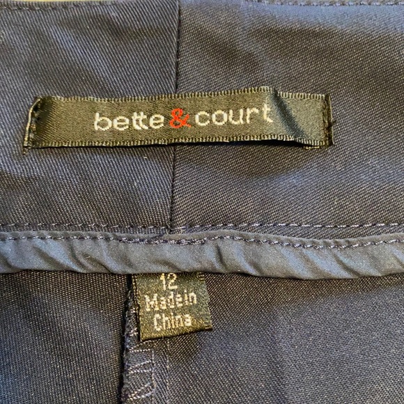 Bette & Court Navy Blue Capris - Size 12 - Picture 8 of 16